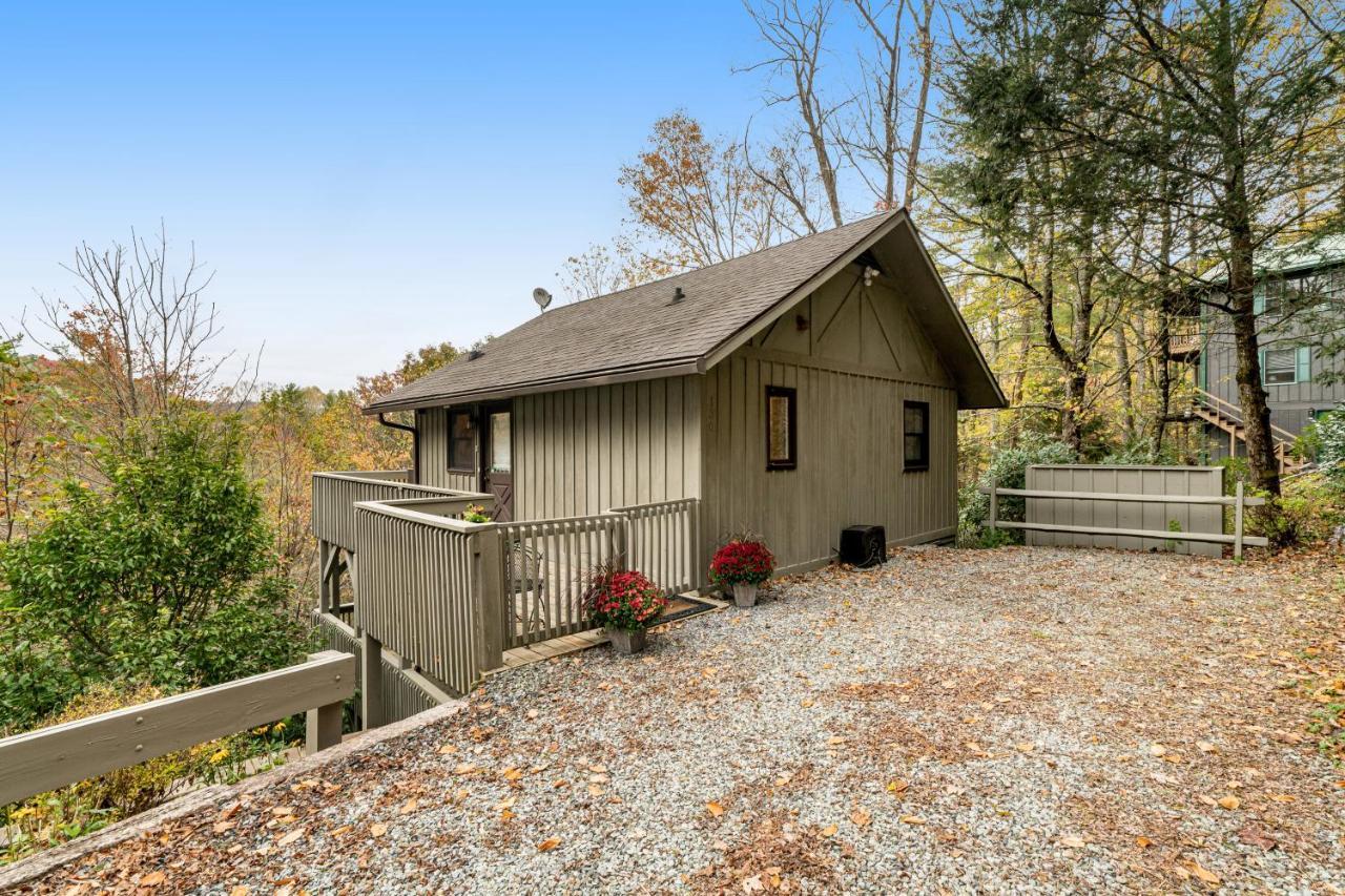Mogul Road Cottage Banner Elk Exterior photo